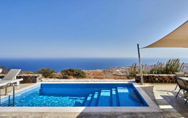 Theano Cave Suites & Villas