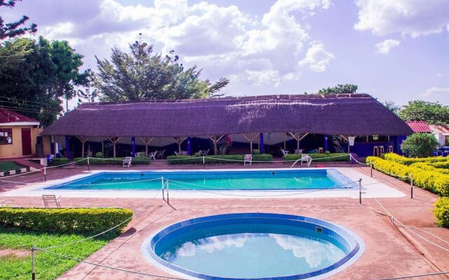 Crown Hotel Hoima