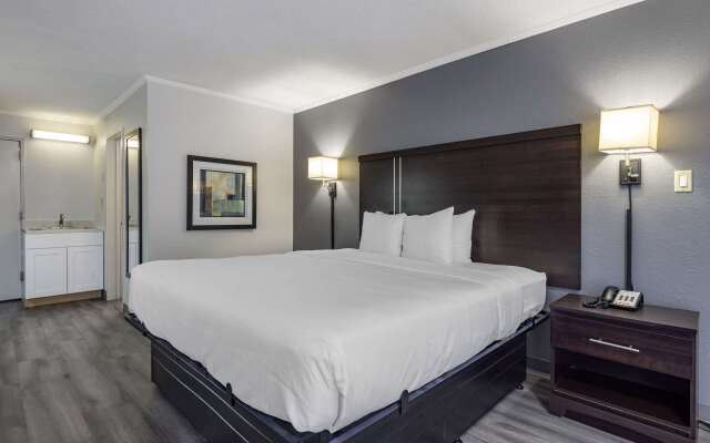 Suburban Studios Rock Hill Northeast I-77