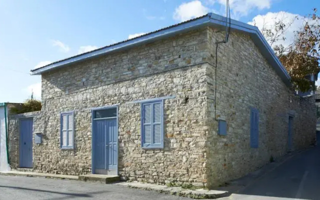 Polytimo Rural House