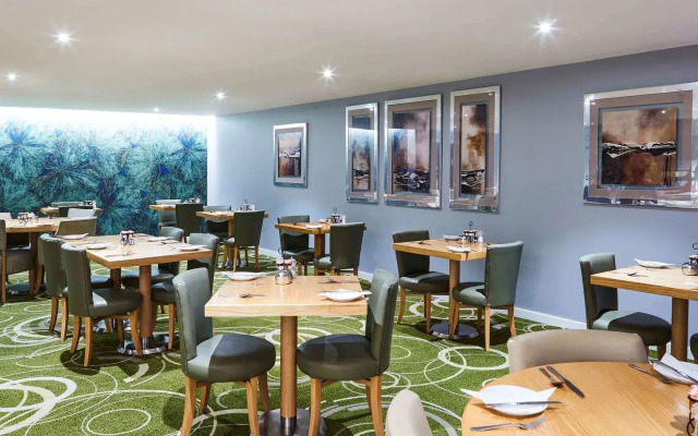 Mercure Newbury West Grange Hotel