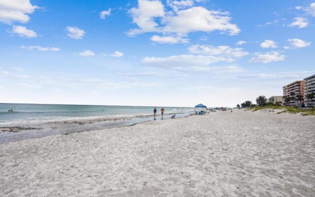 Pelican Pointe 2C