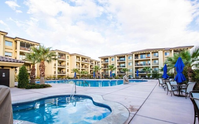 Stella's at Estancia by RedAwning