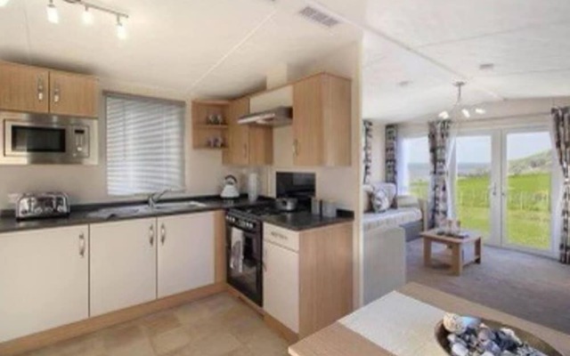 Captivating 3 Bedrooms Loch Views Indoor Pool
