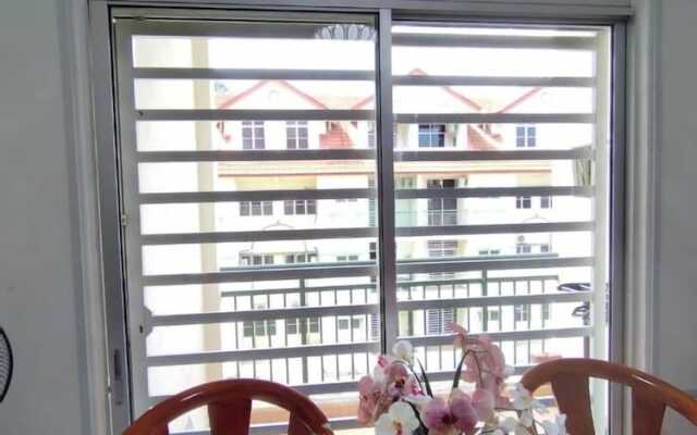 Homestay Ainis Guest House