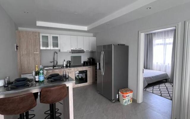 3BD Luxury Penthouse, Big Terrace, 5min from beach