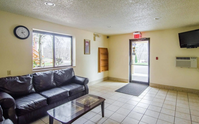 Motel 6 Montoursville, PA - Williamsport