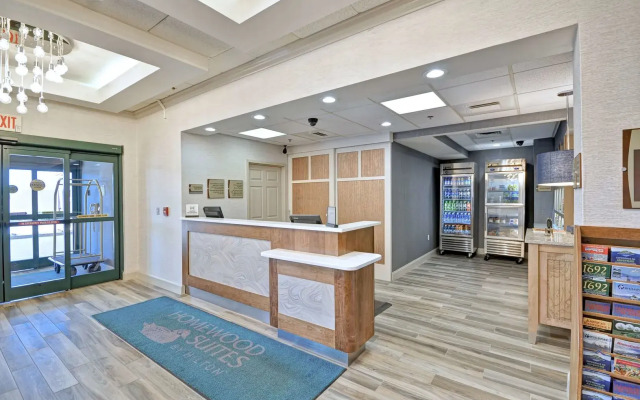 Homewood Suites by Hilton Boston-Peabody