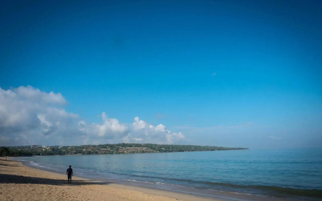 FOX Hotel Jimbaran Beach Bali