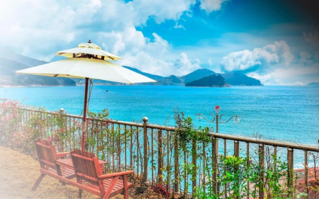 Geojae Green Hue Pension