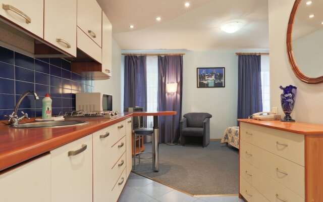 Ап-ты «Австрийский Дворик», Фурштатская, 45