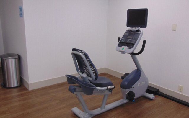 Holiday Inn Express & Suites Wapakoneta by IHG