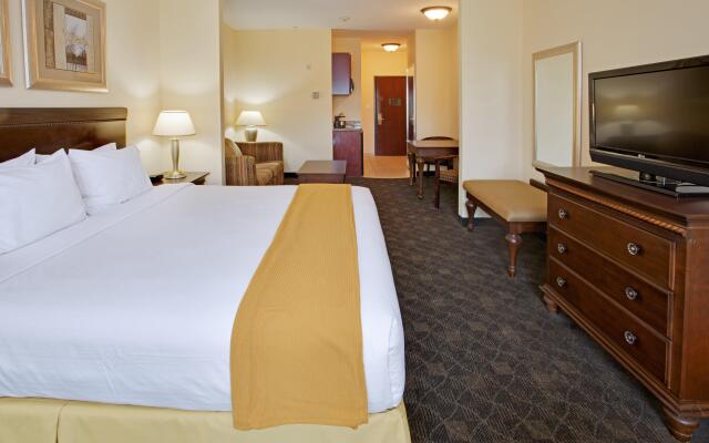 Holiday Inn Express Hotel & Suites Pearland by IHG