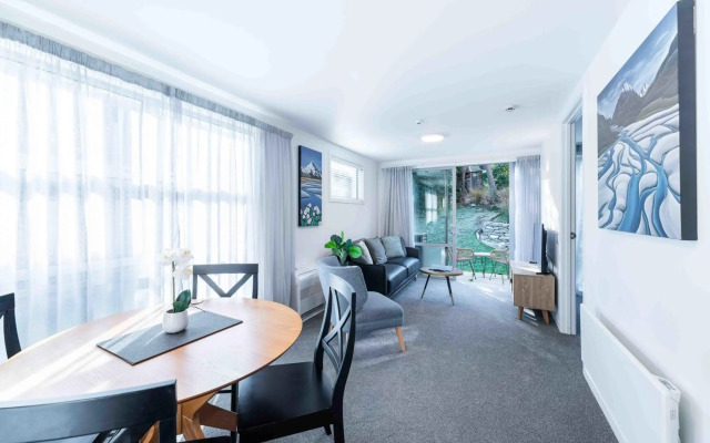 Central Luxury Apartment 114