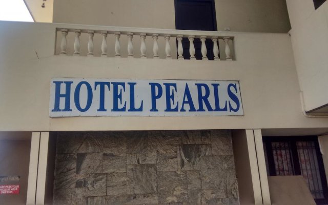 Hotel Pearls by OYO Rooms