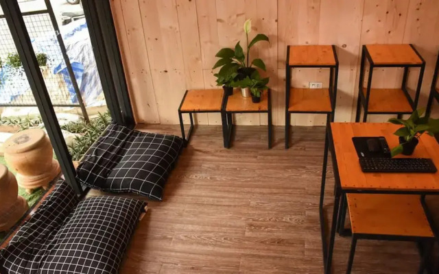 Bandai II Poshtel