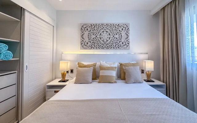 Luxury 2 Bedroom Apartment