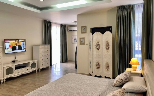 T.W. Marina Pool Villa Pattaya