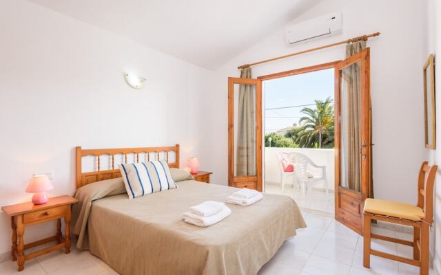 Apartamentos Menorca Palmeras