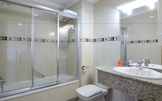 Snug apartment in Fuengirola with solarium