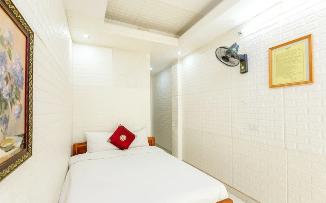 OYO 604 Queen Hotel