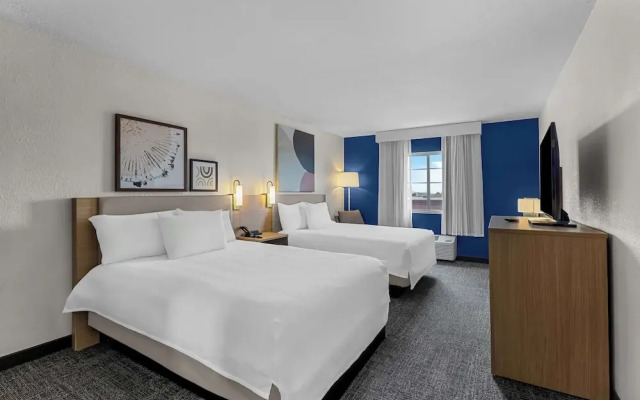 Comfort Inn & Suites at Talavi