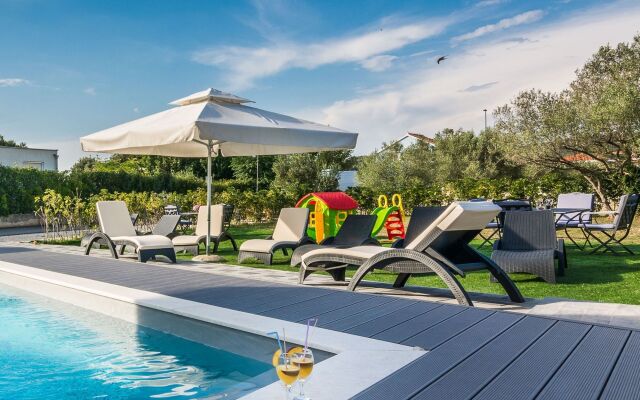 Sun Resort Nikolina