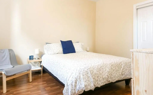 Premium 2-bed Condo Uptown SJ w Parking Location