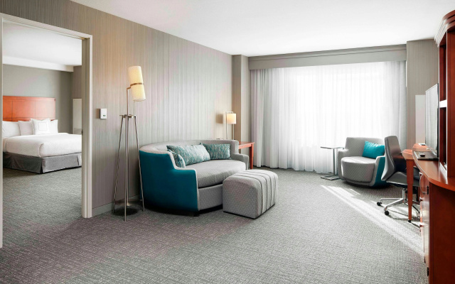 Courtyard by Marriott Indianapolis Downtown