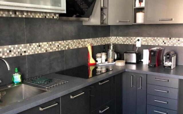 Appartement t4 spacieux 100m2 climatisé