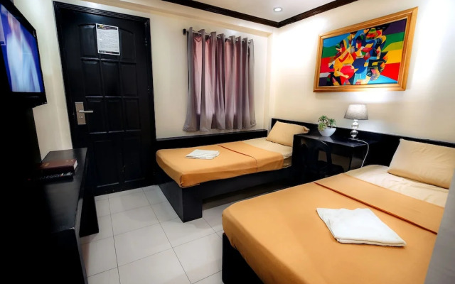 RedDoorz @ La Vista Pensionne Calbayog City