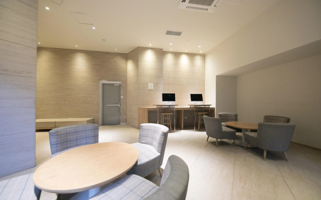 JI Hotel Shanghai Yan'an Road