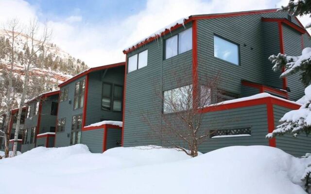 Telluride Lodge