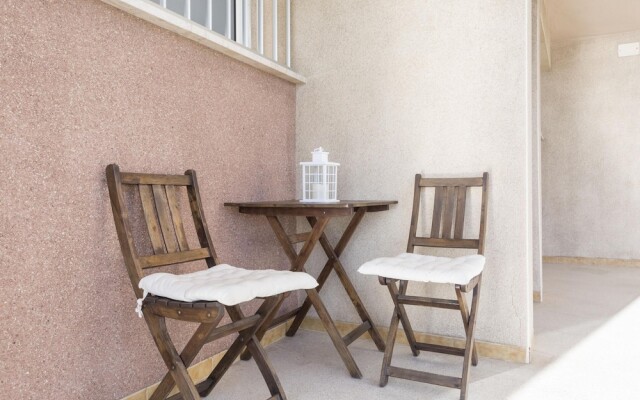 Simplistic Apartment in La Pineda near Sea