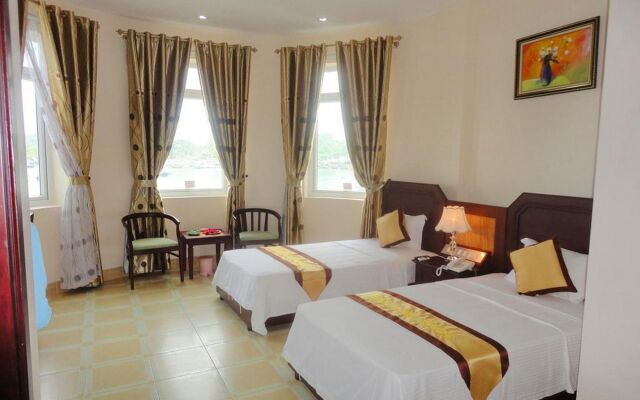 Hung Long Harbour Hotel