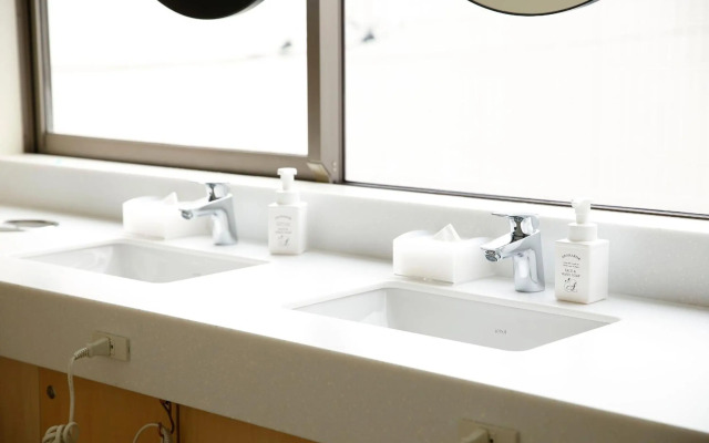 LYURO Tokyo Kiyosumi by THE SHARE HOTELS - Hostel