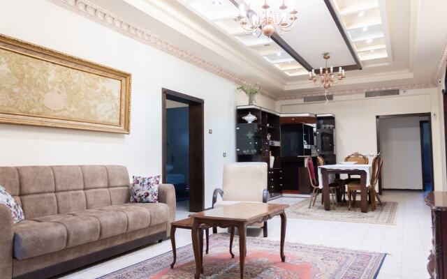 Old City Stylish 4BR by Ahlan Hospitality