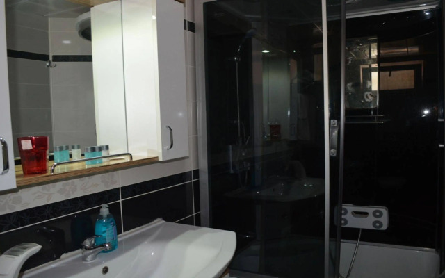 Yildirim Hotel