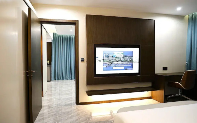 Castle Bayview Resort & Spa
