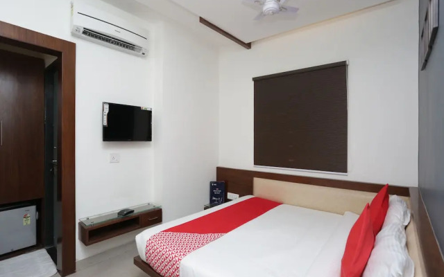 OYO 12899 Hotel Khushi Regent