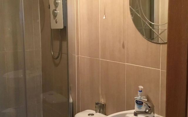 Lakeview Guest House
