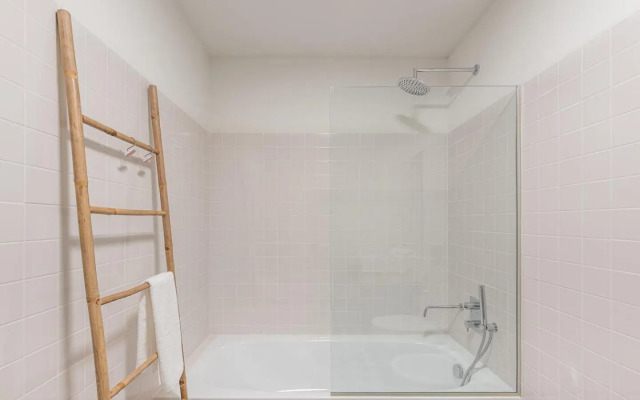 GuestReady - Somewhere I Belong