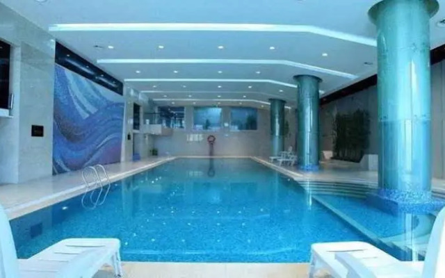 Nanjing New Century Hotel