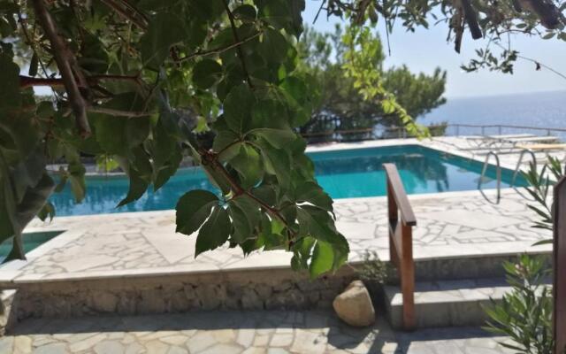 Ferma Solaris Apartments