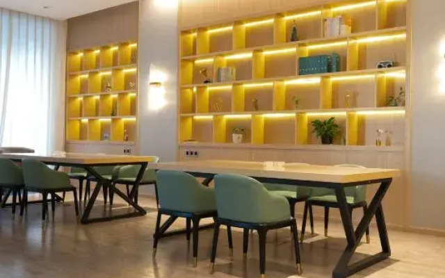 Linhai Huaxuan Hotel (Duqiao Baolong Square Branch)