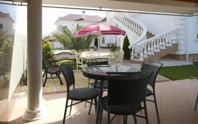 Black Sea Apartment