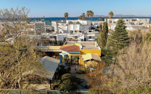 Selana House
