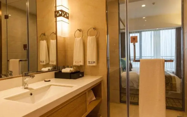 Guilin Roshan Lake Hotel