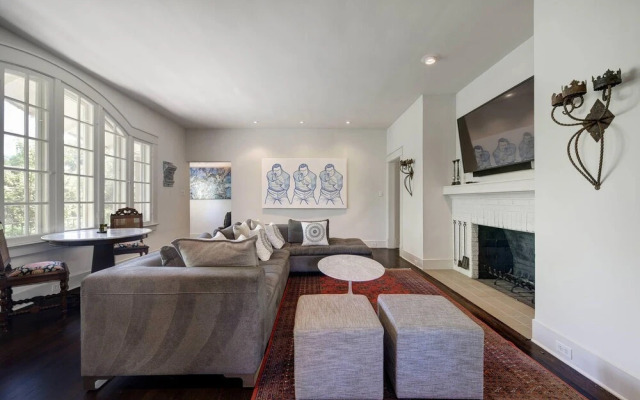 Modern Charm