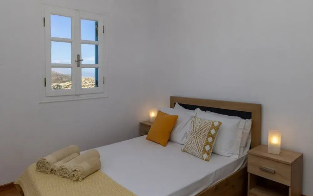 Akre Marlas Tinos